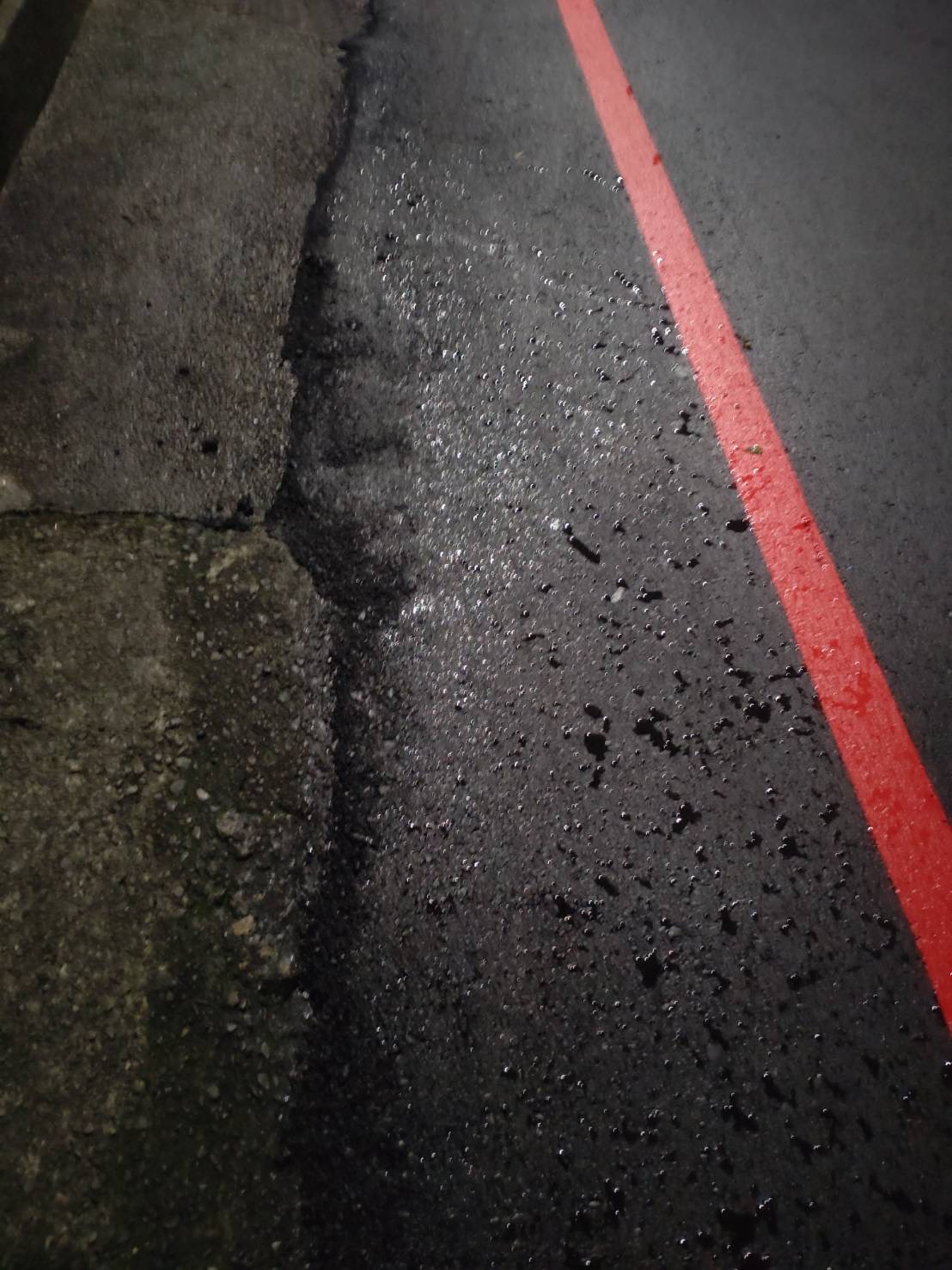 基隆部分地區自來水出現油味　台水公司迅速啟動緊急應變