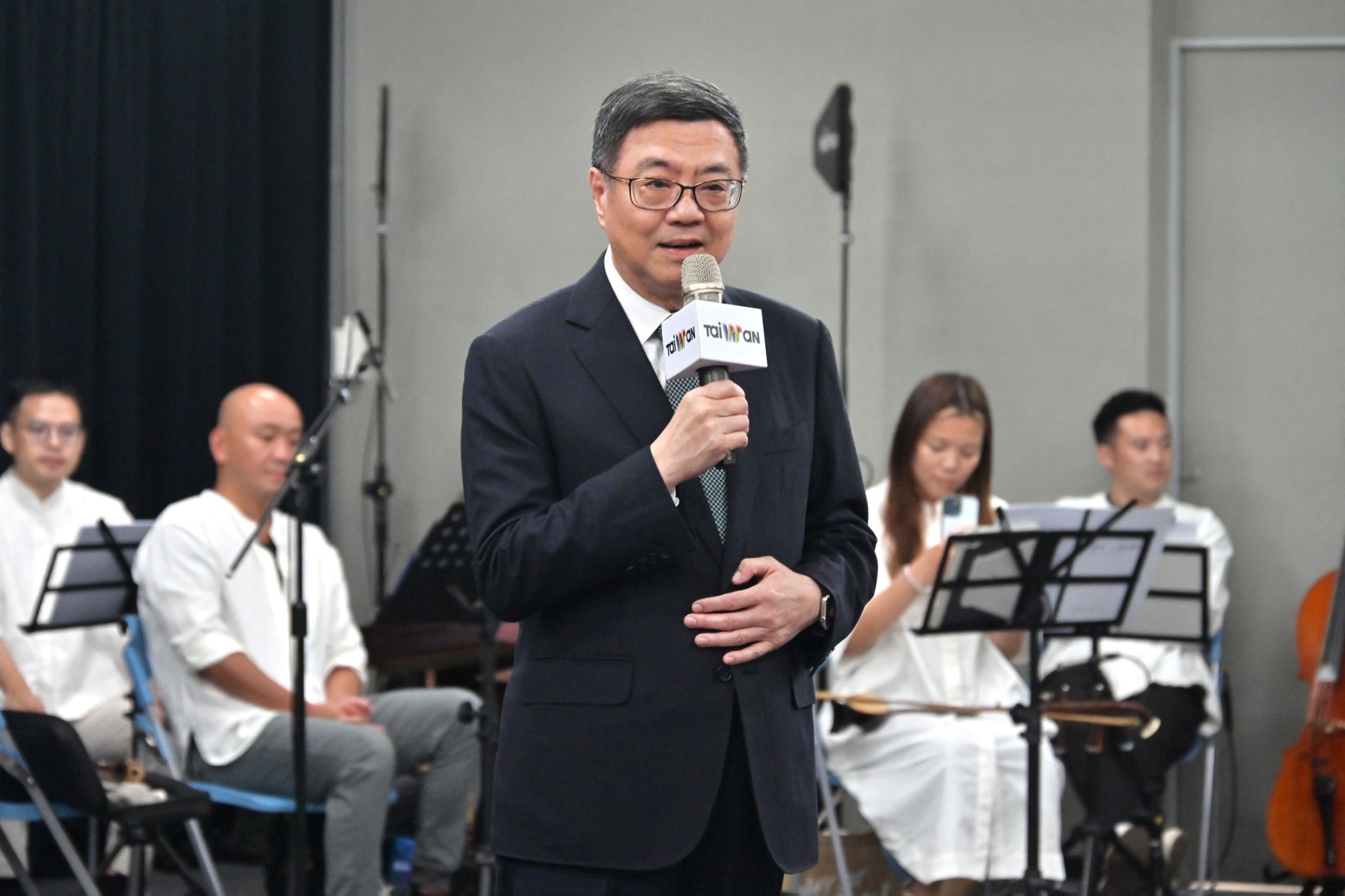 文化奧運戲曲新編《在恁佮意》開箱記者會 卓揆盼向世界展現臺灣包容、多元文化精神