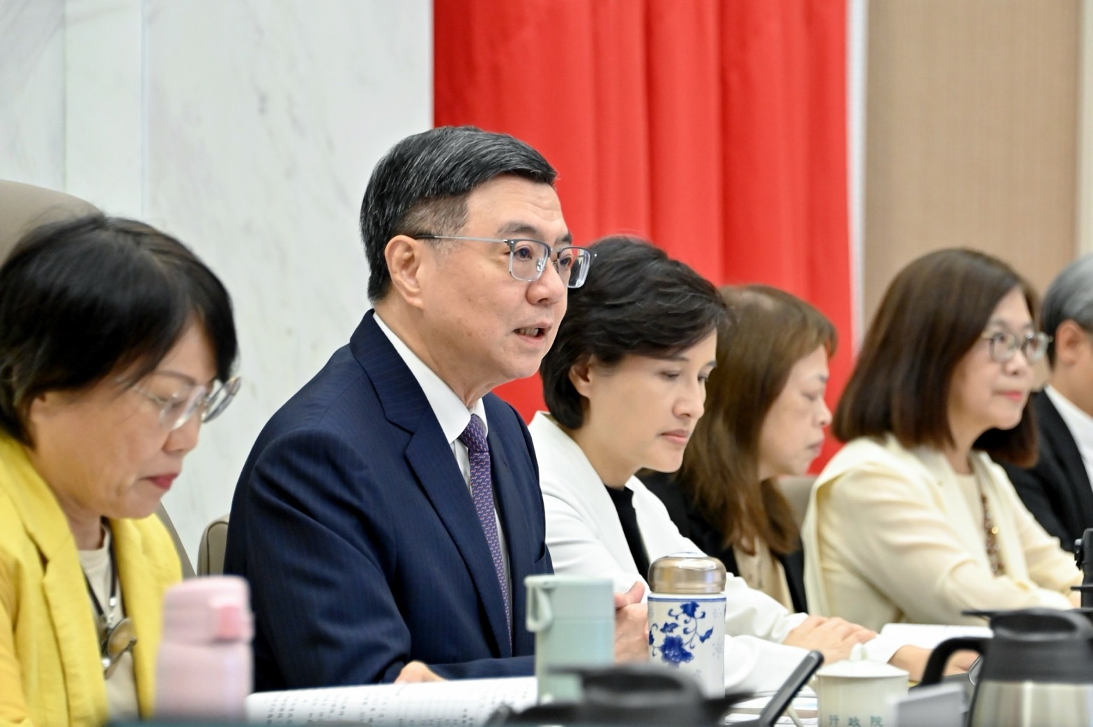 主持治安會報 卓揆：持續掃黑肅貪 強化社會治安、維護綠能產業發展