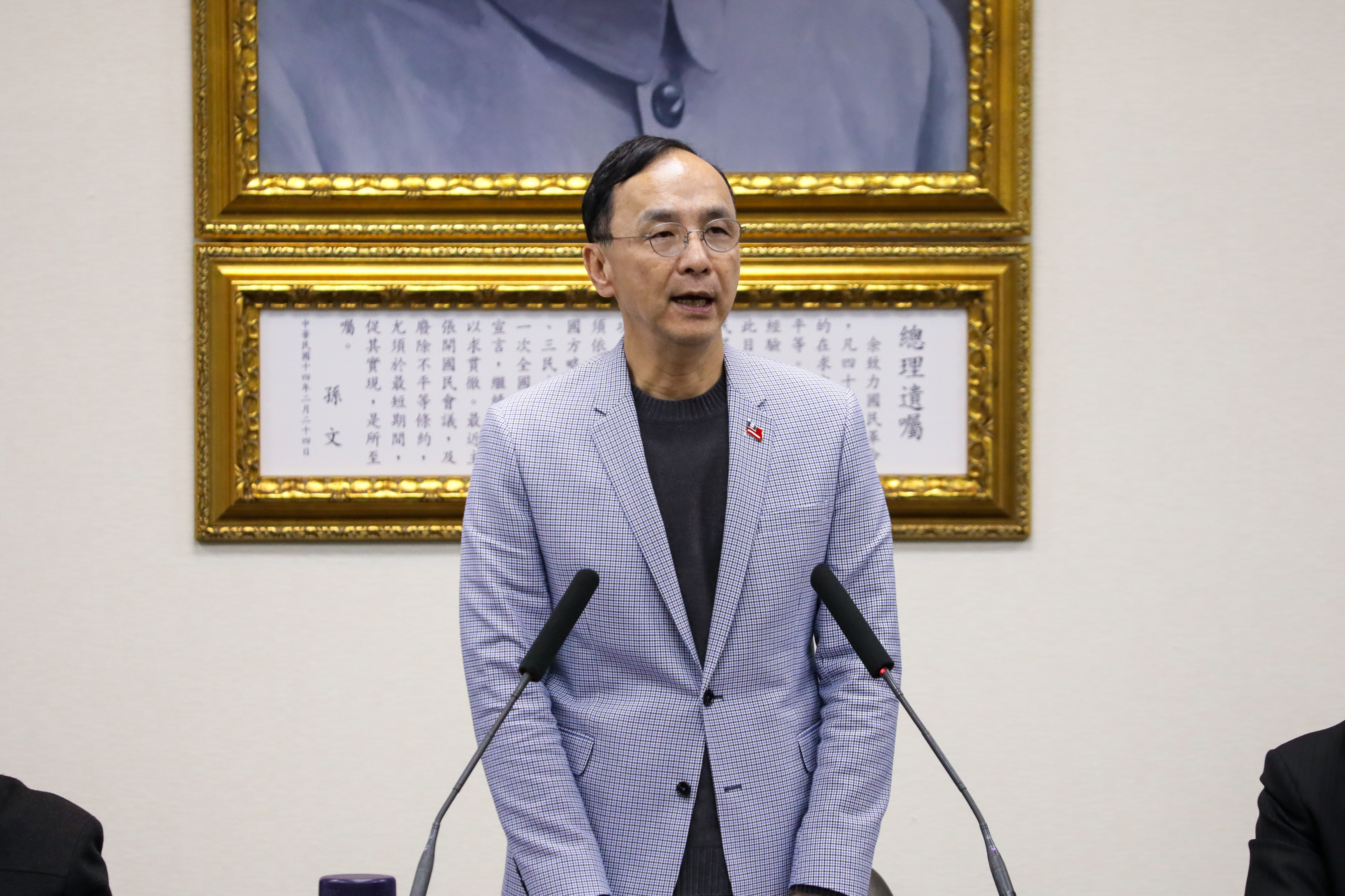 朱主席：秉持正面積極態度 支持任何兩岸交流活動