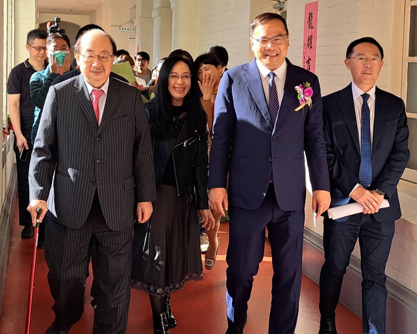 王義川遞補入立法院　宣誓就職不分區立委