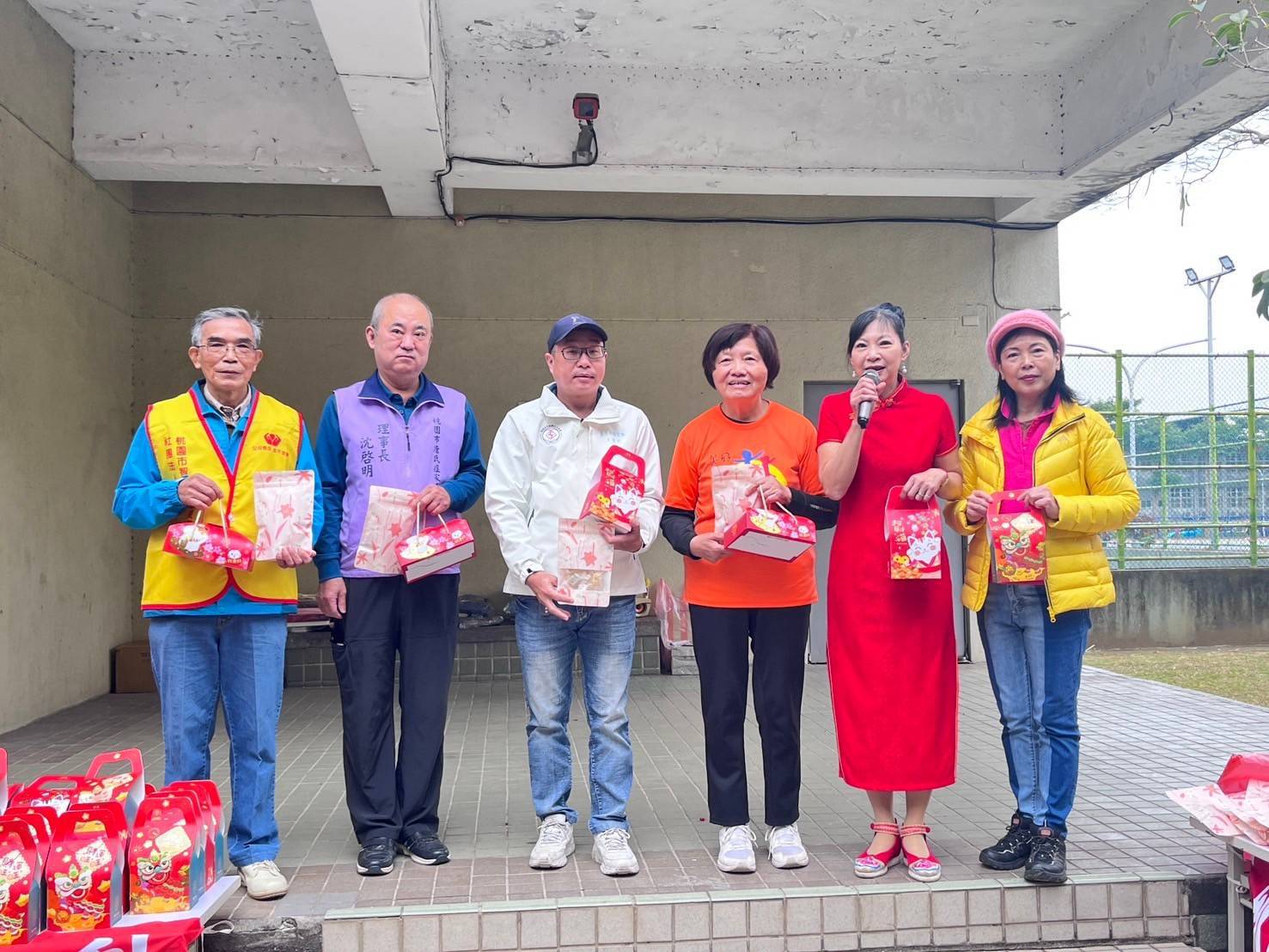 桃園市雲之衣裳關懷協會再次聯合桃園市全媒體記者協會 簡單做公益 隨手做愛心