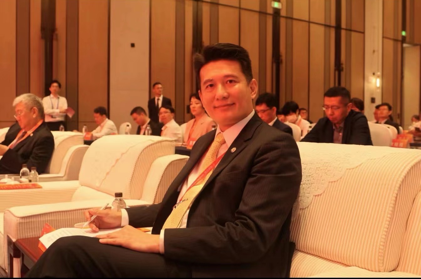台灣生存不是內部找敵人，是要團結找出路